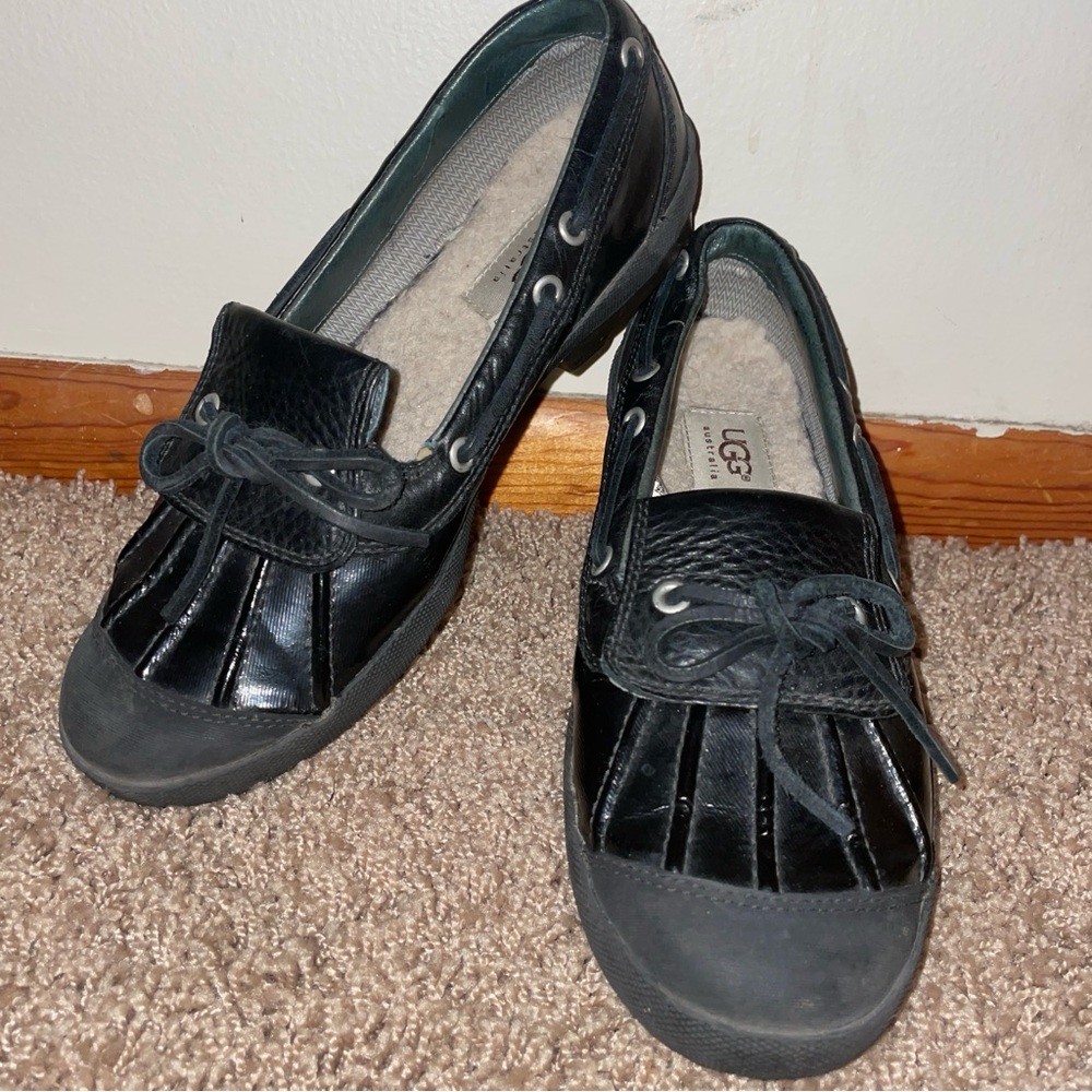 UGG Black Leather Fringe Moccasin-Style Slip-Ons SZ.7